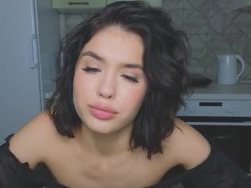 girl Cheap Sex Cams with mia__lunaa